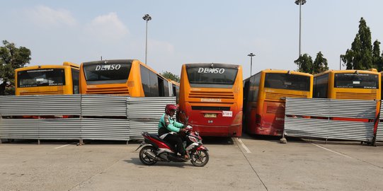 Melihat Puluhan Bus Transjakarta yang Rusak di Terminal Pulogadung