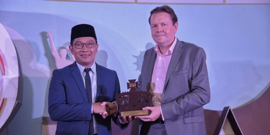 Ridwan Kamil Raih Penghargaan Khusus Diaspora dari BritCham Indonesia