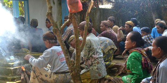 Menengok Ritual Bersih-Bersih Kampung Masyarakat Penajam Paser Utara