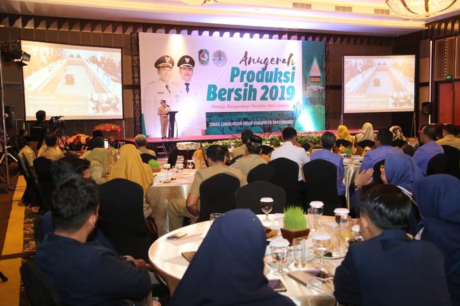 banyuwangi beri penghargaan produksi bersih bagi sejumlah pelaku usaha