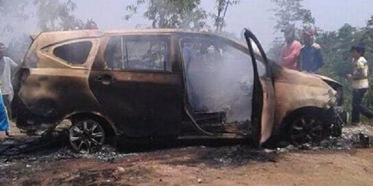 2 Mayat Dalam Mobil Terbakar di Sukabumi Merupakan Bapak dan Anak