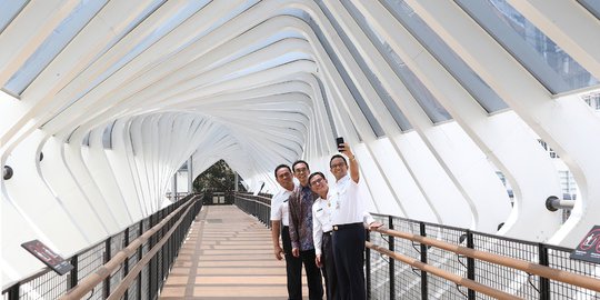 Selain Trotoar, Pemprov DKI Jakarta Revitalisasi 15 JPO dengan Desain Modern
