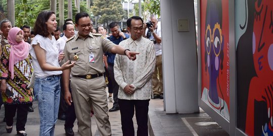 Anies Ingin Trotoar di Jakarta Multifungsi