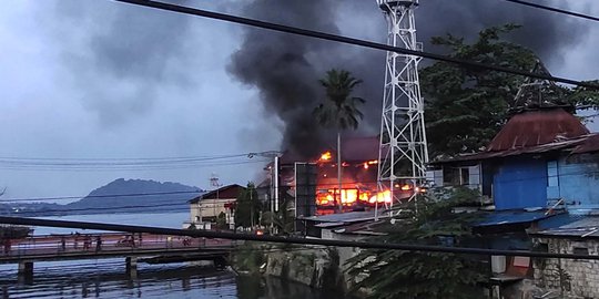 Kondisi Papua Siang Ini, Warga Jayapura Sulit Dapatkan BBM