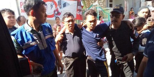 Diduga Masalah Asmara, Seorang Remaja di Surabaya Disabet Senjata Tajam