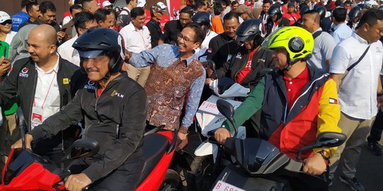 Menko Luhut Optimistis Kendaraan Listrik Buatan Indonesia Laku di Pasaran