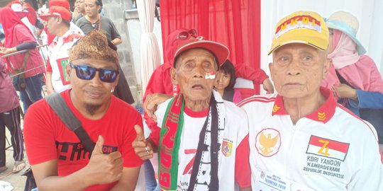 Berusia 113 Tahun, Mbah Tukin Ikut Gerak Jalan Sejauh 30 KM di Jember