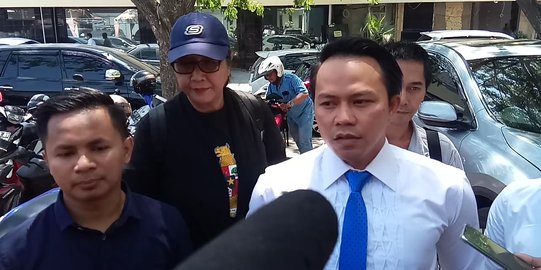 Mak Susi Korlap Aksi Asrama Mahasiswa Papua di Surabaya Penuhi Panggilan Polisi