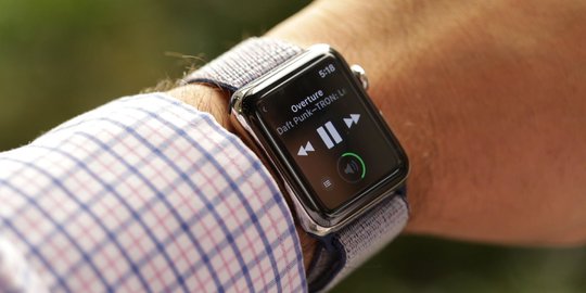 Smartwatch Adalah Jawaban Atas 'Penyakit' Kecanduan Smartphone, Efektif?