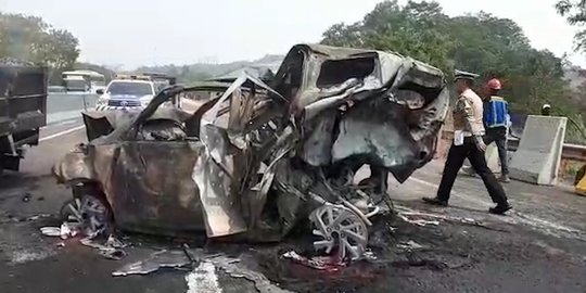 Data Terkini Kecelakaan Maut Tol Cipularang: Korban Meninggal 8 Orang, 28 Luka-Luka