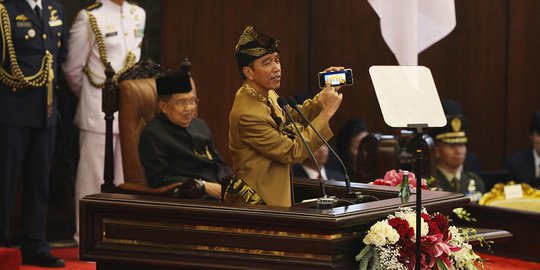 Amien Rais Sebut Rezim Pemerintahan Jokowi Tidak akan Lama Lagi