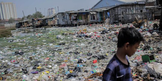 Kondisi Kampung Bengek, Permukiman di Atas Lautan Sampah