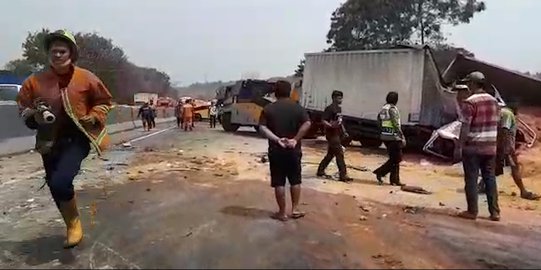 Kecelakaan Cipularang, Truk Dikemudikan Tersangka S dan DH Melebihi Muatan