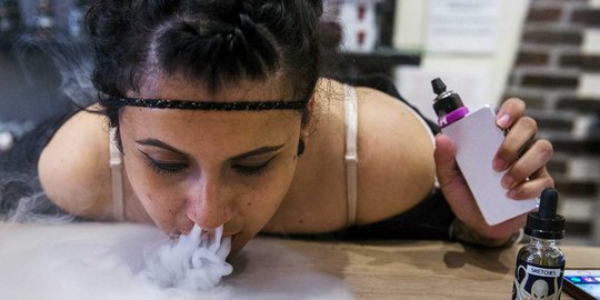 vaping akhirnya jatuhkan korban, sama bahayanya dengan rokok?