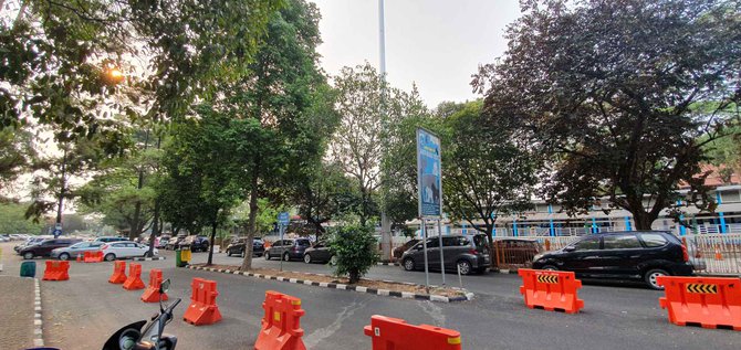 park dan ride di kawasan kebun binatang ragunan