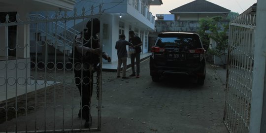 KPK Geledah Kantor Penyuap Bupati Muara Enim di Palembang