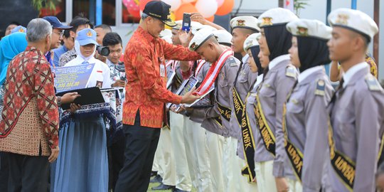 Jateng Bidik Tuntaskan Kemiskinan dengan 'Bersenjata' Pendidikan