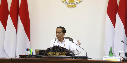 Istana Bantah Presiden Jokowi Lempar 'Bola Panas' Capim KPK ke DPR