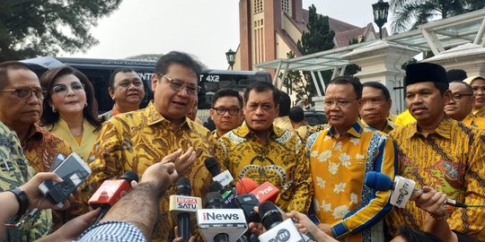 Airlangga Pilih Rapat Korbid di DPR, Pengurus Golkar Heran Tak di Kantor DPP