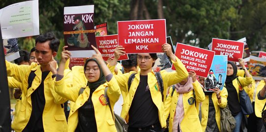 Aksi Demo Menuntut Presiden Pilih Pimpinan KPK yang Jujur