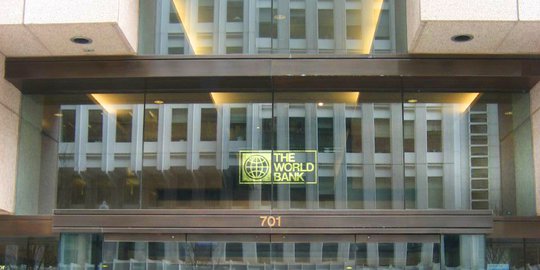 Bank Dunia Minta OJK Waspadai Konglomerasi Keuangan dan Industri Asuransi RI