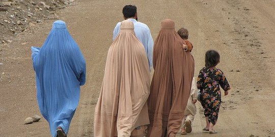 Perempuan Afghanistan Menatap Suram Masa Depan di Bawah Taliban