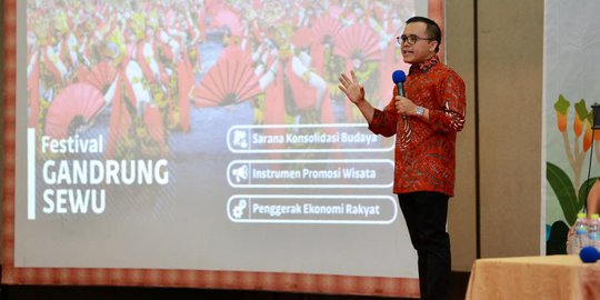 Bupati Anas Paparkan 20 Prinsip Kreatif Mengembangkan Daerah