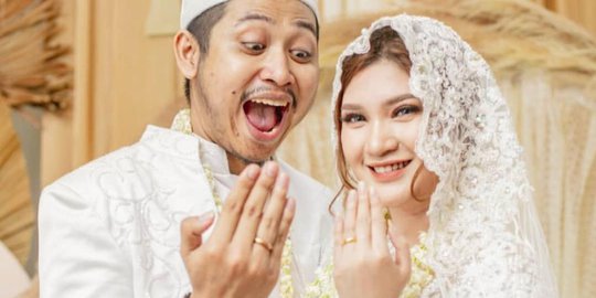 Resmi Menikah, Momen Ijab Qabul Tretan Muslim Berlangsung Kocak