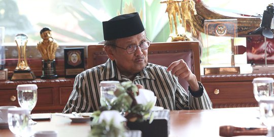 BJ Habibie Dirawat di RSPAD Gatot Soebroto