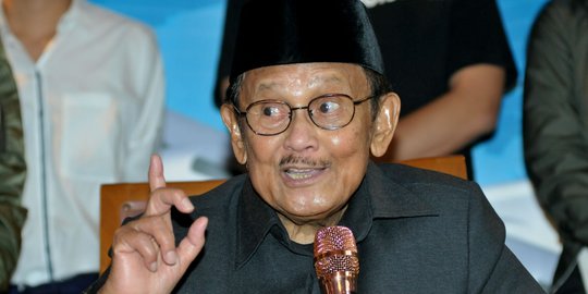 Tim Dokter Mengabarkan Kondisi BJ Habibie Membaik