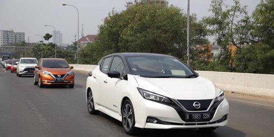 Mobil Listrik Nissan Leaf Uji Jalan Jakarta-Tangerang, Masuk Pasar Indonesia 2020