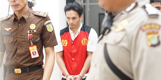 Jefri Nichol Jalani Sidang Perdana Kasus Narkotika