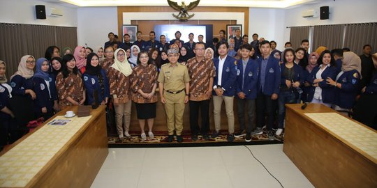 Mahasiswa Trisakti Wisata Arsitektur ke Banyuwangi