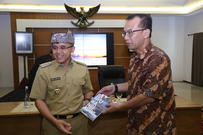 mahasiswa trisakti wisata arsitektur ke banyuwangi