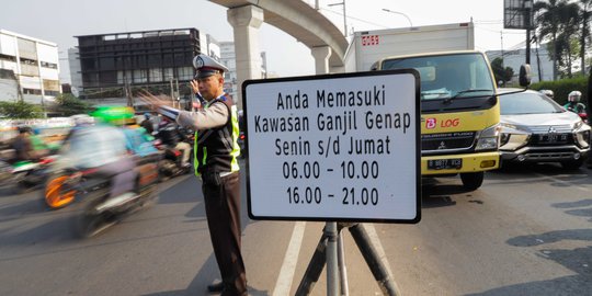 Pelanggar Ganjil Genap Meningkat saat Sore Hari, 963 Pengendara Ditilang