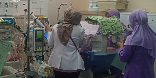 Wanita di Palembang Lahirkan 4 Bayi Kembar, 2 Putra dan 2 Putri