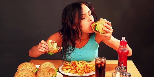 Keburukan Makan Makanan Secara Berlebihan