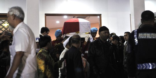 Habibie Meninggal, Indonesia Kibarkan Bendera Setengah Tiang Selama Tiga Hari
