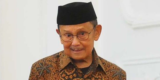 Sepasang Angsa di Batik BJ Habibie Tanda Cinta Kasih untuk Ainun