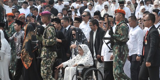 Meniru Semangat Belajar dan Pantang Menyerah BJ Habibie