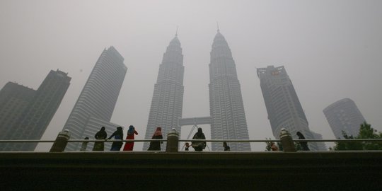 Dampak Kabut Asap di Malaysia Meluas, Selangor Paling Parah
