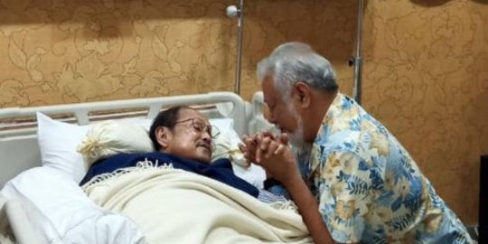 habibie di rumah sakit rev1