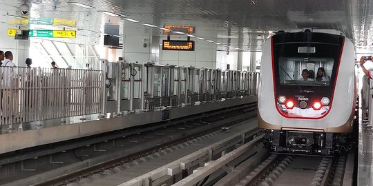 LRT Cibubur Batal Beroperasi November 2019