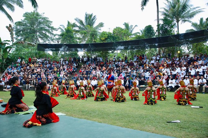 sendratari meras gandrung di banyuwangi