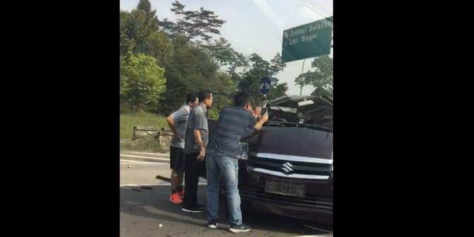 Identitas Tiga Korban Tewas Kecelakaan APV Terguling di Tol Jagorawi