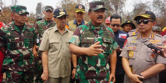 Panglima TNI Siapkan Drone 24 Jam Pantau Titik Api Karhutla Riau