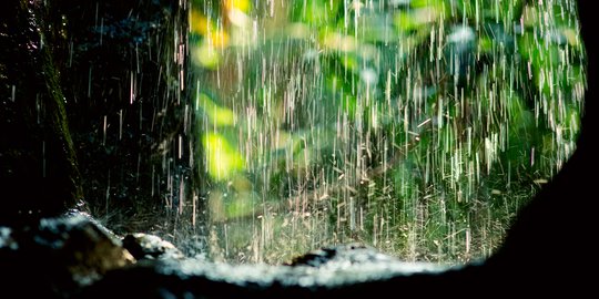 BMKG Pastikan Info Buat Hujan Buatan dengan Baskom Air dan Garam Hoaks