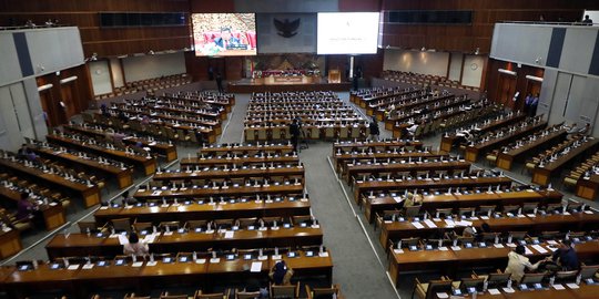 Hari Ini Paripurna DPR Sahkan Pimpinan Baru KPK dan Pansus Pemindahan Ibu Kota