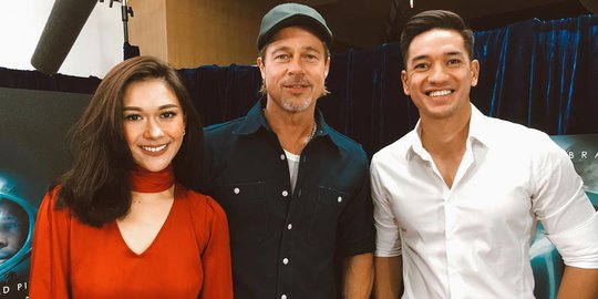 Wow! Nana Mirdad 'MeleIeh' Dapat Kesempatan Interview dan Foto Bareng Brad Pitt