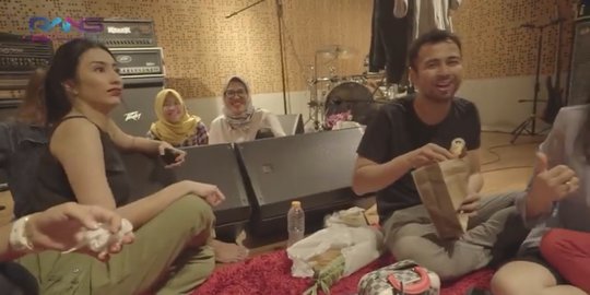 Tyas Mirasih Ungkap Sisi Lain Keluarga Raffi Ahmad: Katanya Romantis, Ternyata ...
